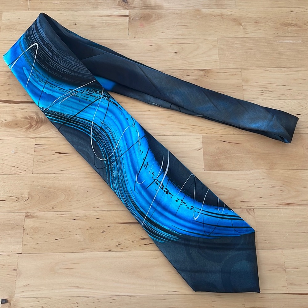 J. García Tie